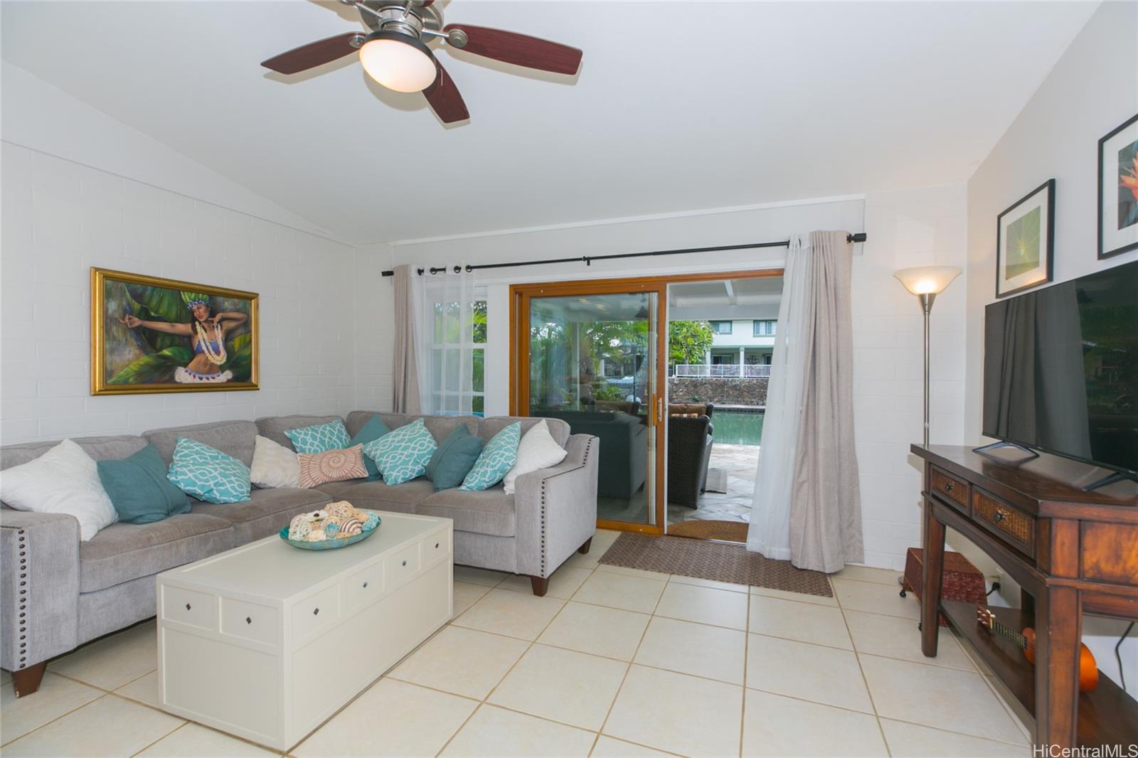 6266 Keokea Place Honolulu - Rental - photo 6 of 25