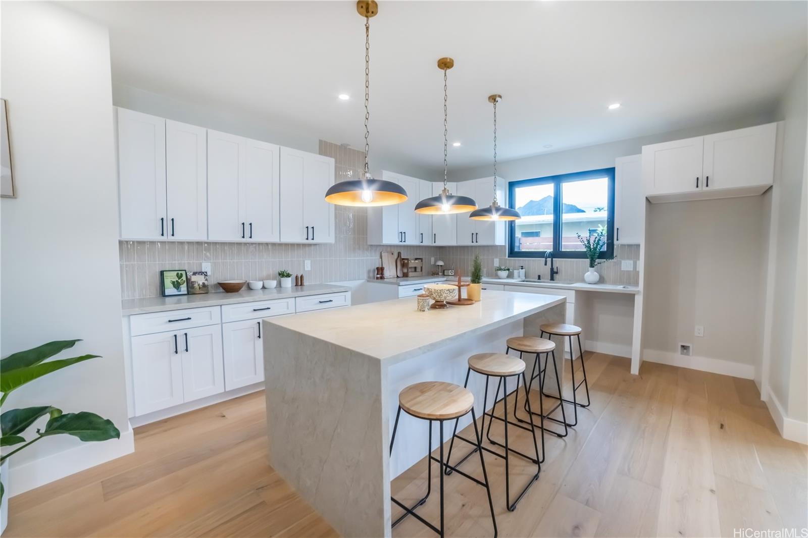 629  Halela Street Coconut Grove, Kailua home - photo 16 of 24