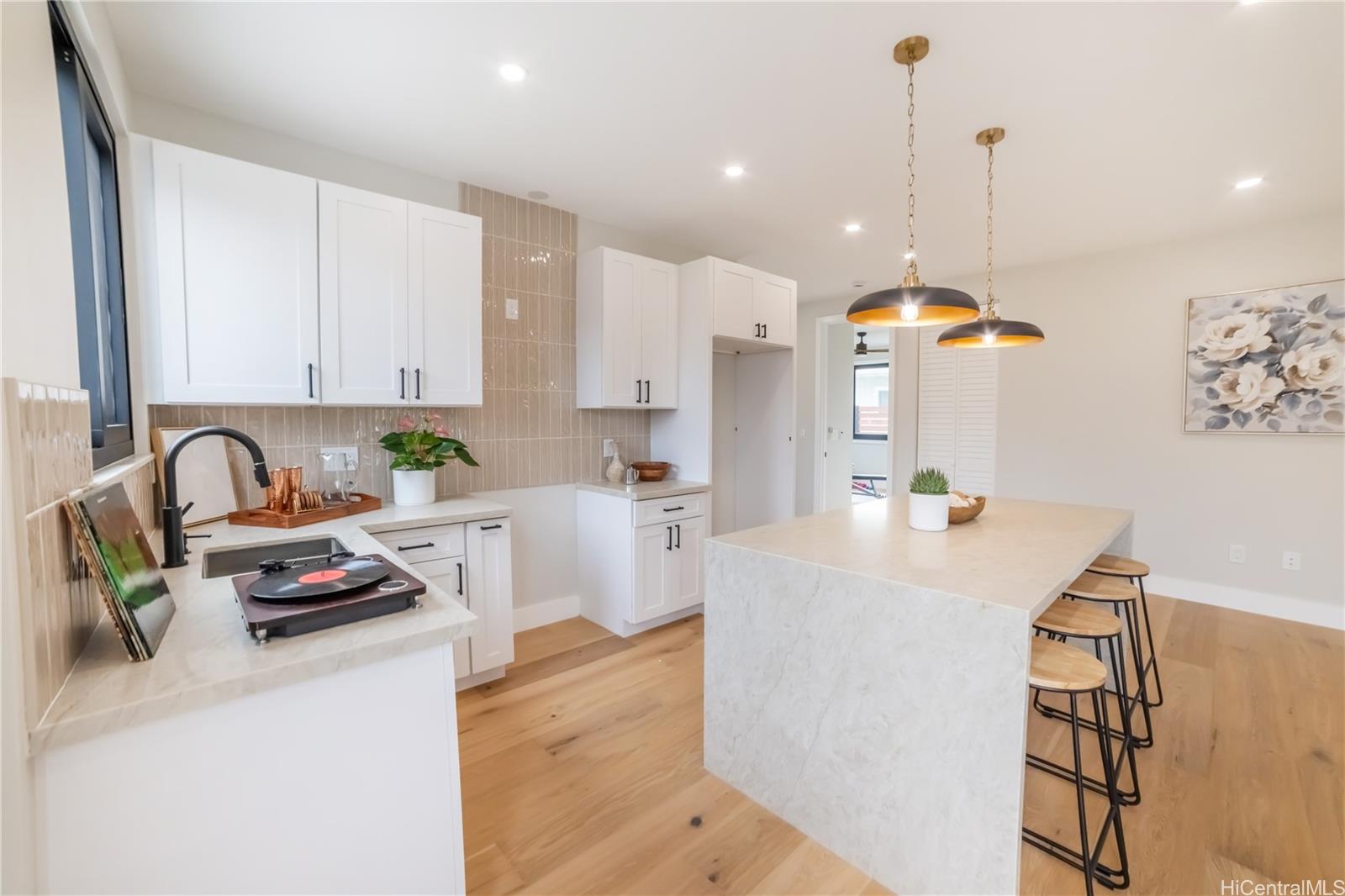 629  Halela Street Coconut Grove, Kailua home - photo 15 of 25