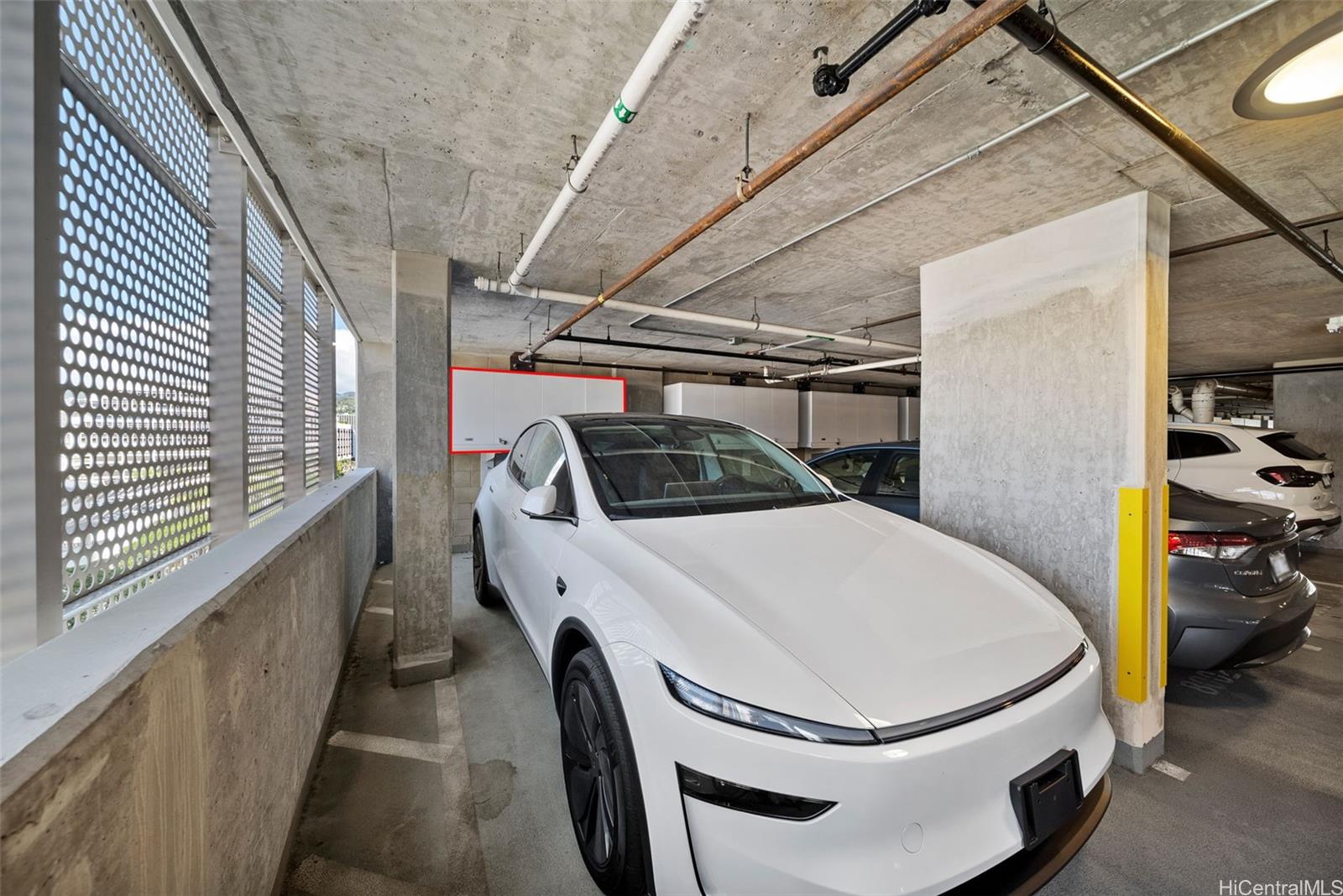 Azure Ala Moana condo # 1308, Honolulu, Hawaii - photo 15 of 25