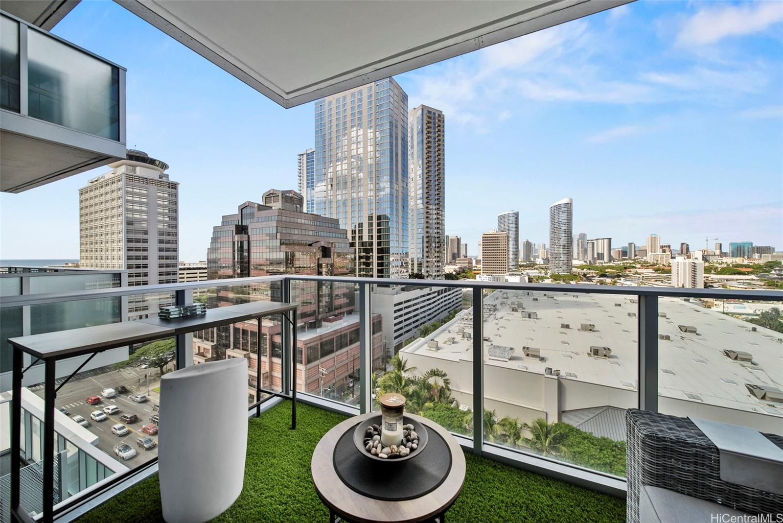 Azure Ala Moana condo # 1308, Honolulu, Hawaii - photo 9 of 25