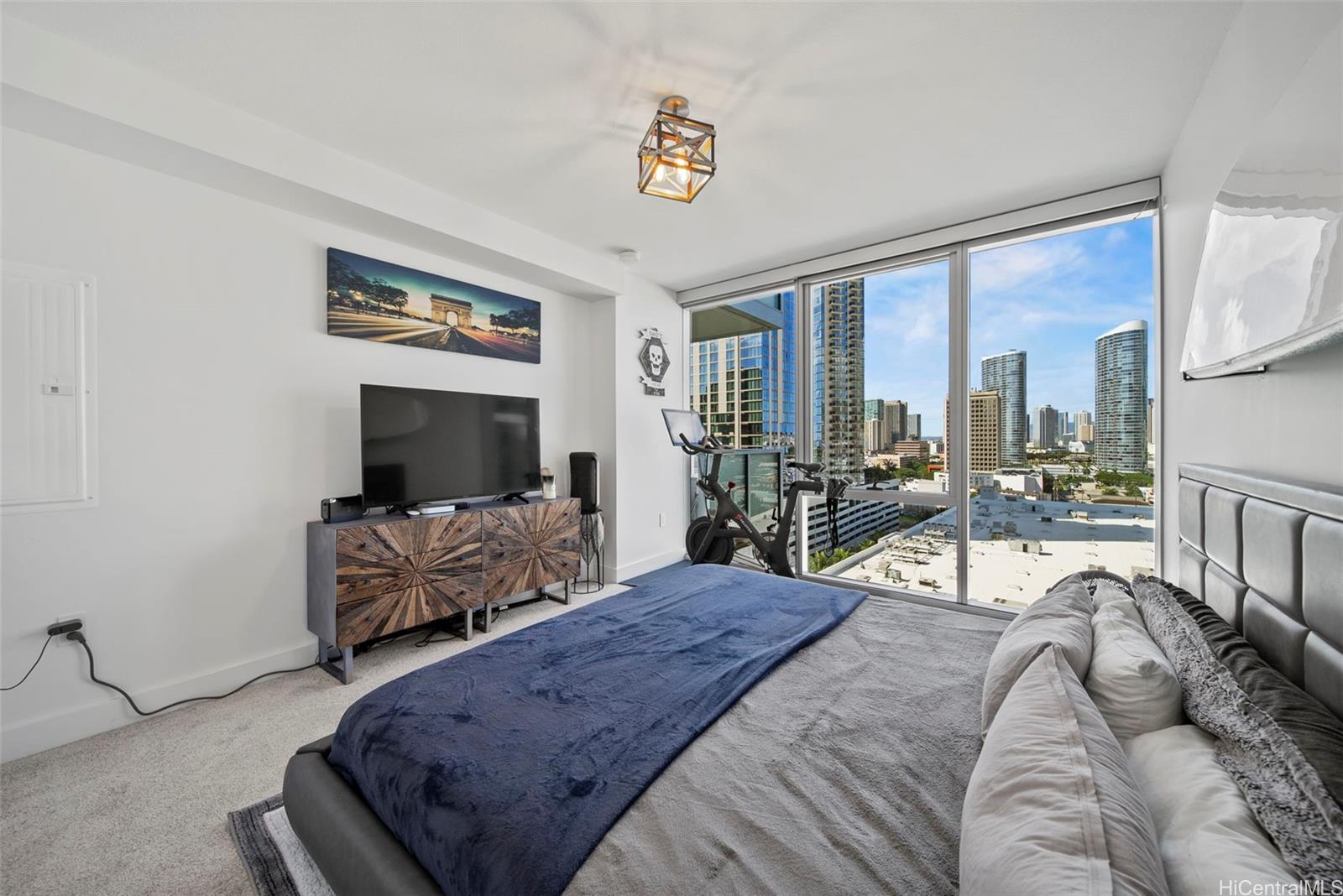 Azure Ala Moana condo # 1308, Honolulu, Hawaii - photo 12 of 25