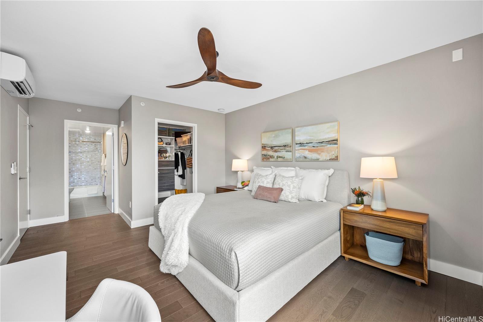 Azure Ala Moana condo # 1309, Honolulu, Hawaii - photo 11 of 25