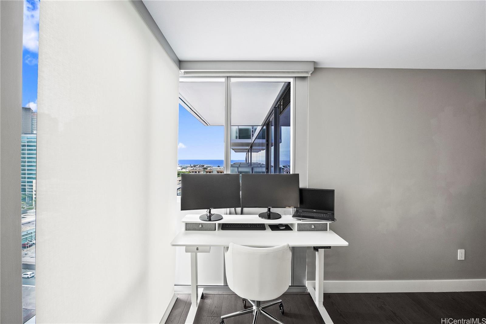 Azure Ala Moana condo # 1309, Honolulu, Hawaii - photo 13 of 25