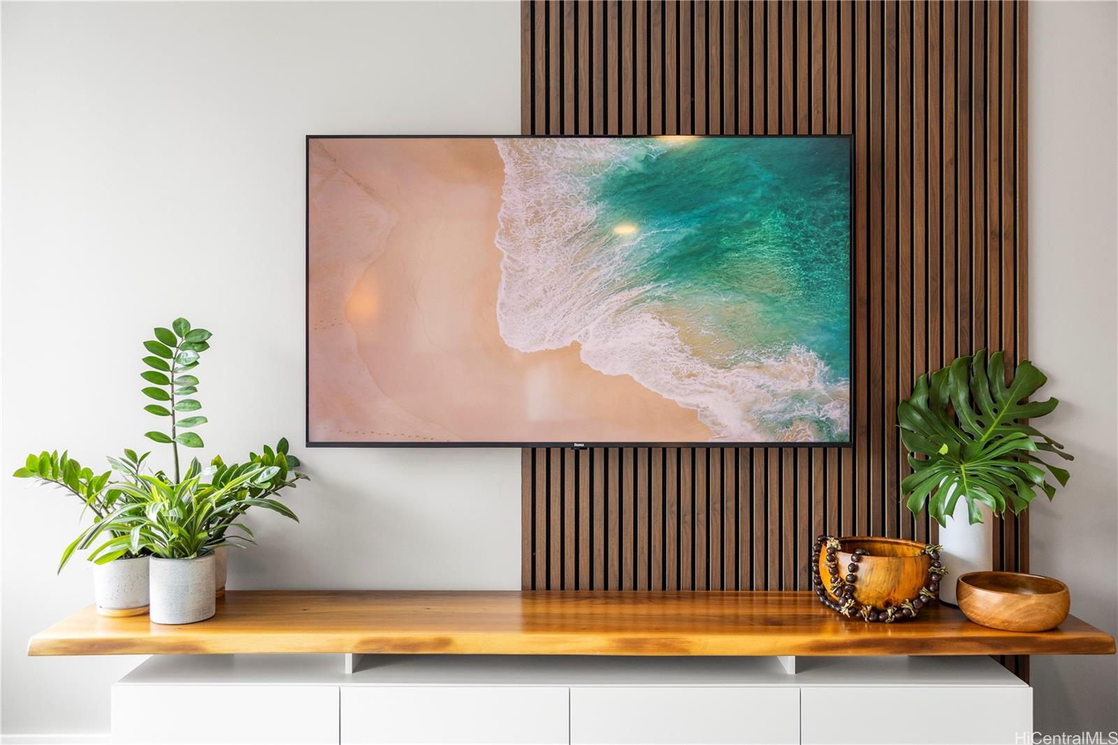 Azure Ala Moana condo # 1309, Honolulu, Hawaii - photo 10 of 25