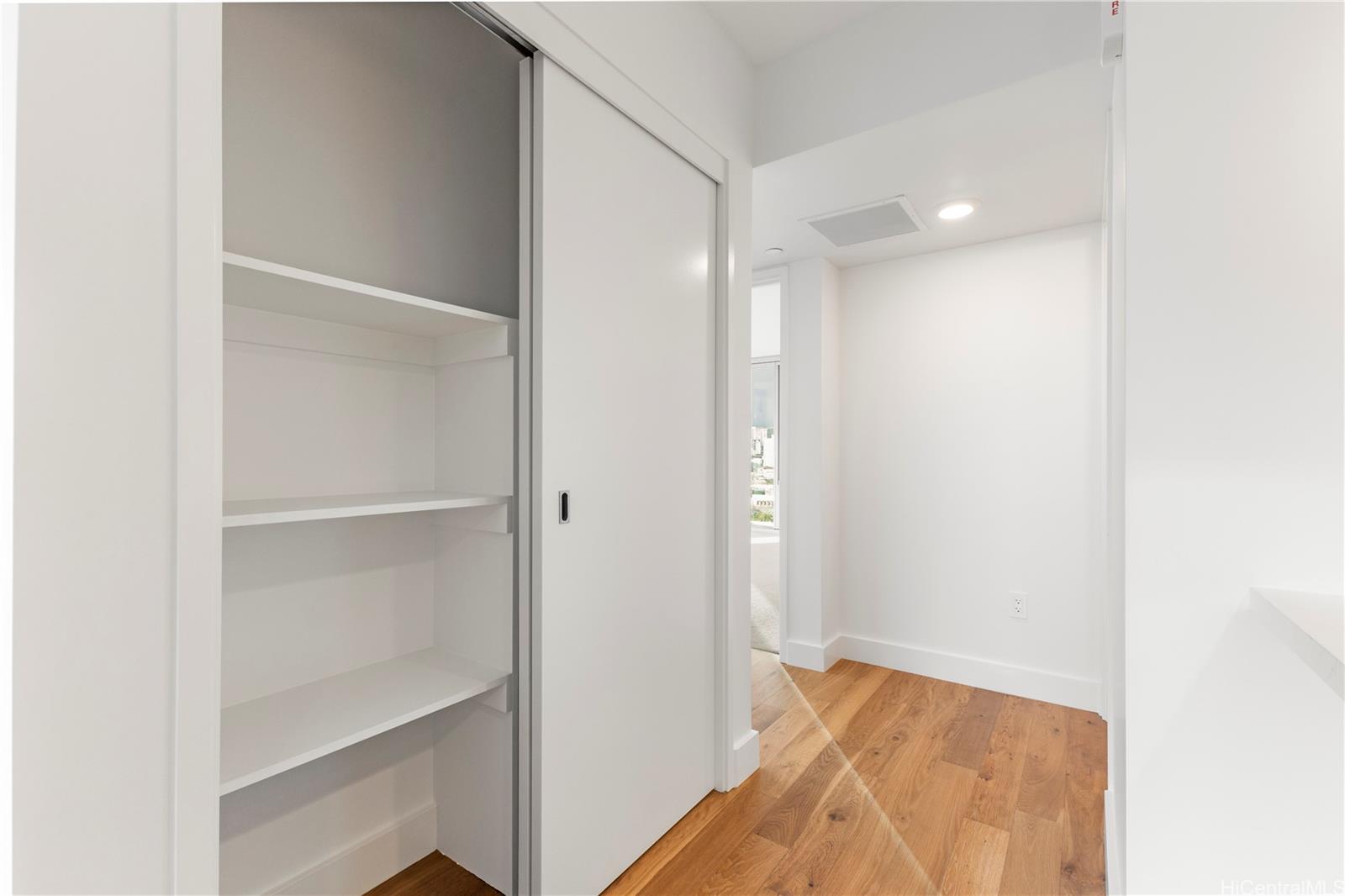 Azure Ala Moana condo # 1312, Honolulu, Hawaii - photo 17 of 25