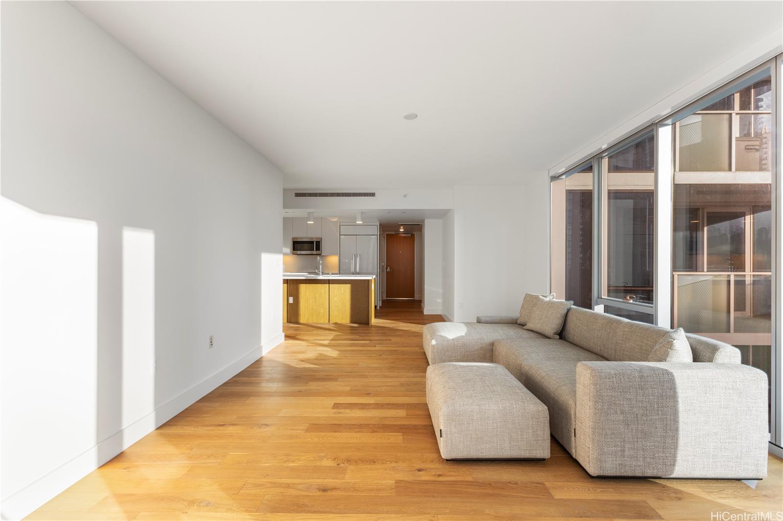 Azure Ala Moana condo # 1312, Honolulu, Hawaii - photo 4 of 22