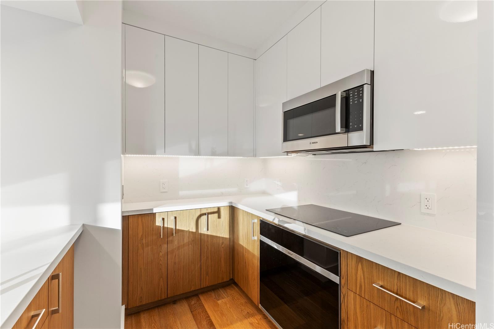 Azure Ala Moana condo # 1312, Honolulu, Hawaii - photo 6 of 22