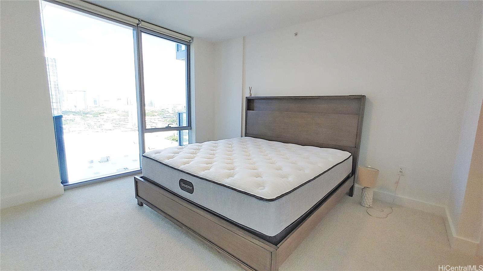 629 Keeaumoku Street Honolulu - Rental - photo 8 of 24