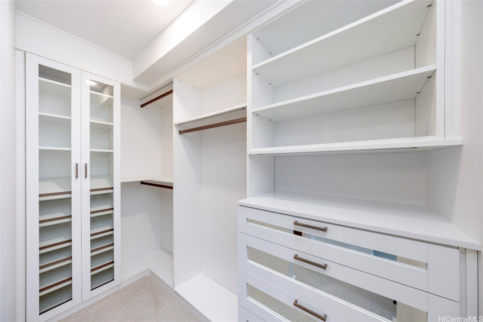 Azure Ala Moana condo # 1510, Honolulu, Hawaii - photo 16 of 25