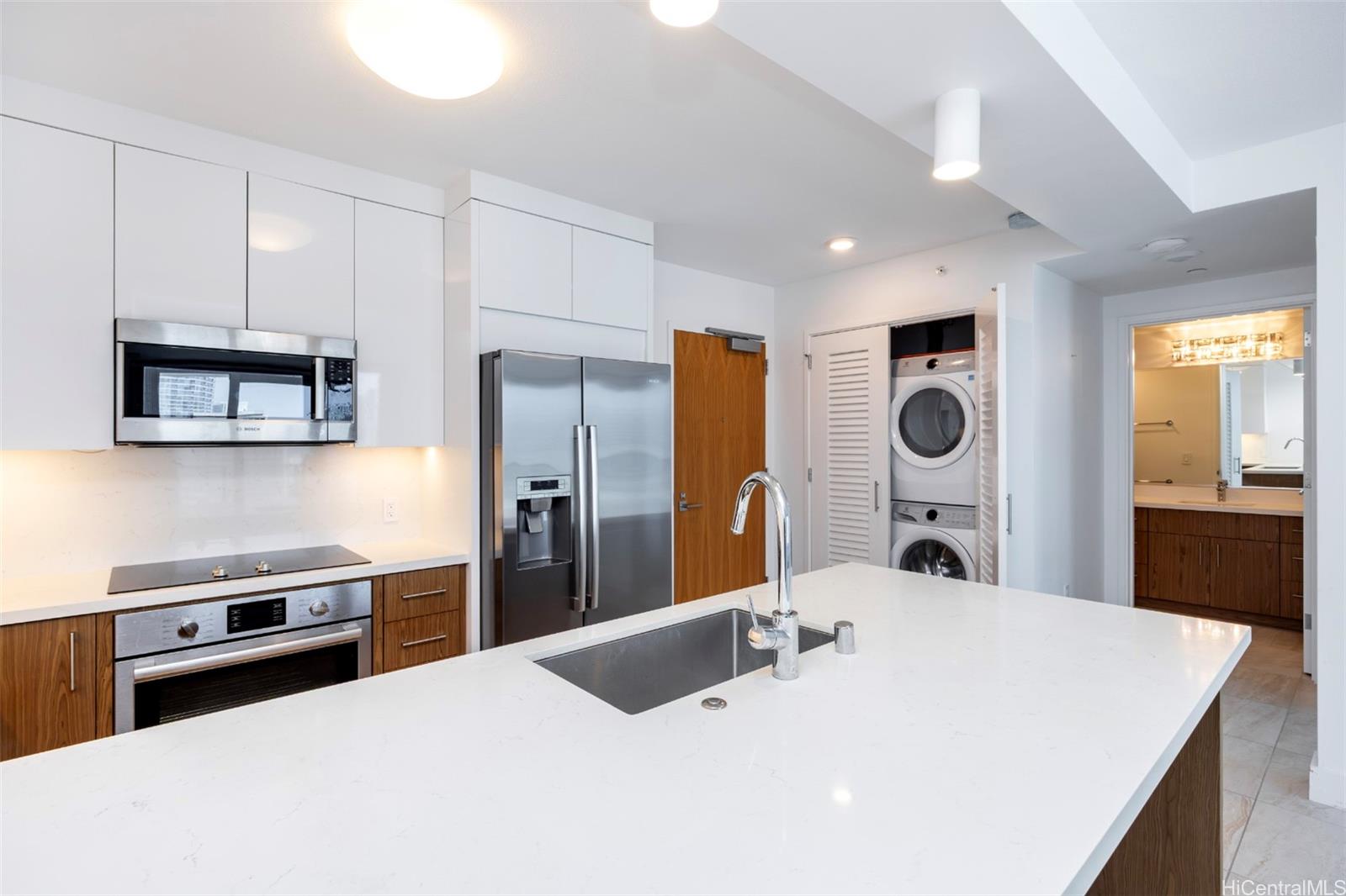 Azure Ala Moana condo # 1510, Honolulu, Hawaii - photo 9 of 25