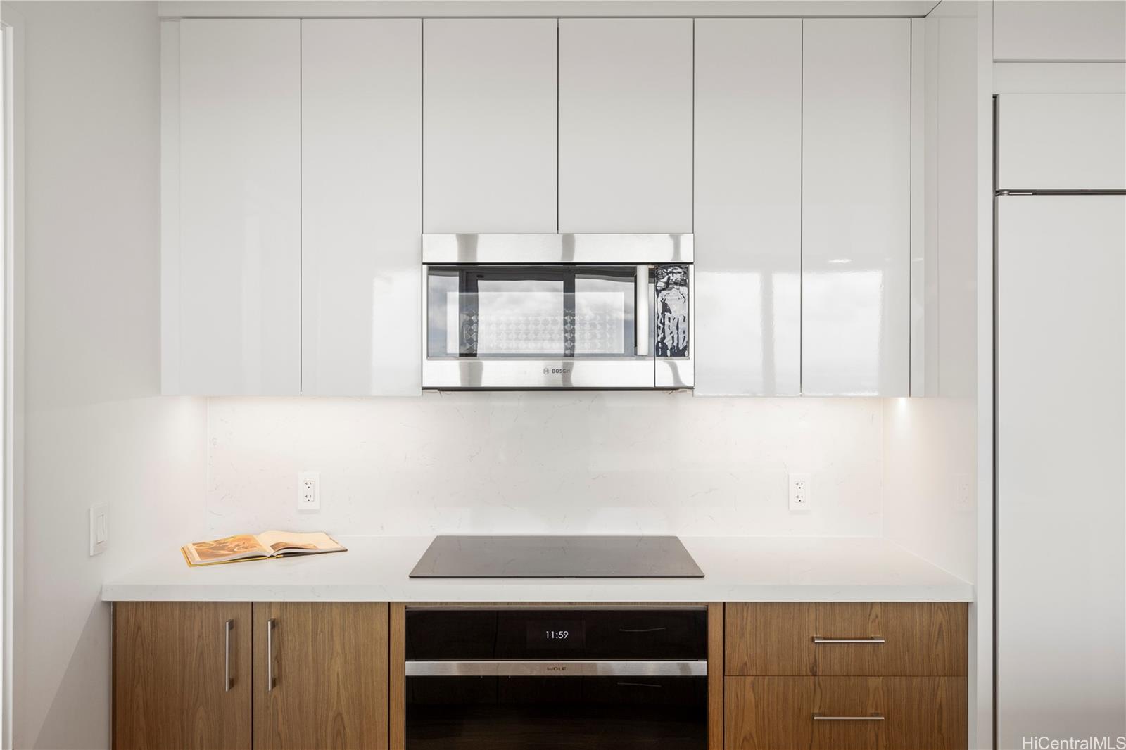 Azure Ala Moana condo # 1601, Honolulu, Hawaii - photo 7 of 25