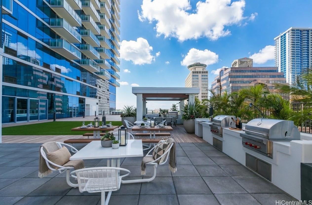 Azure Ala Moana condo # 1610, Honolulu, Hawaii - photo 14 of 18