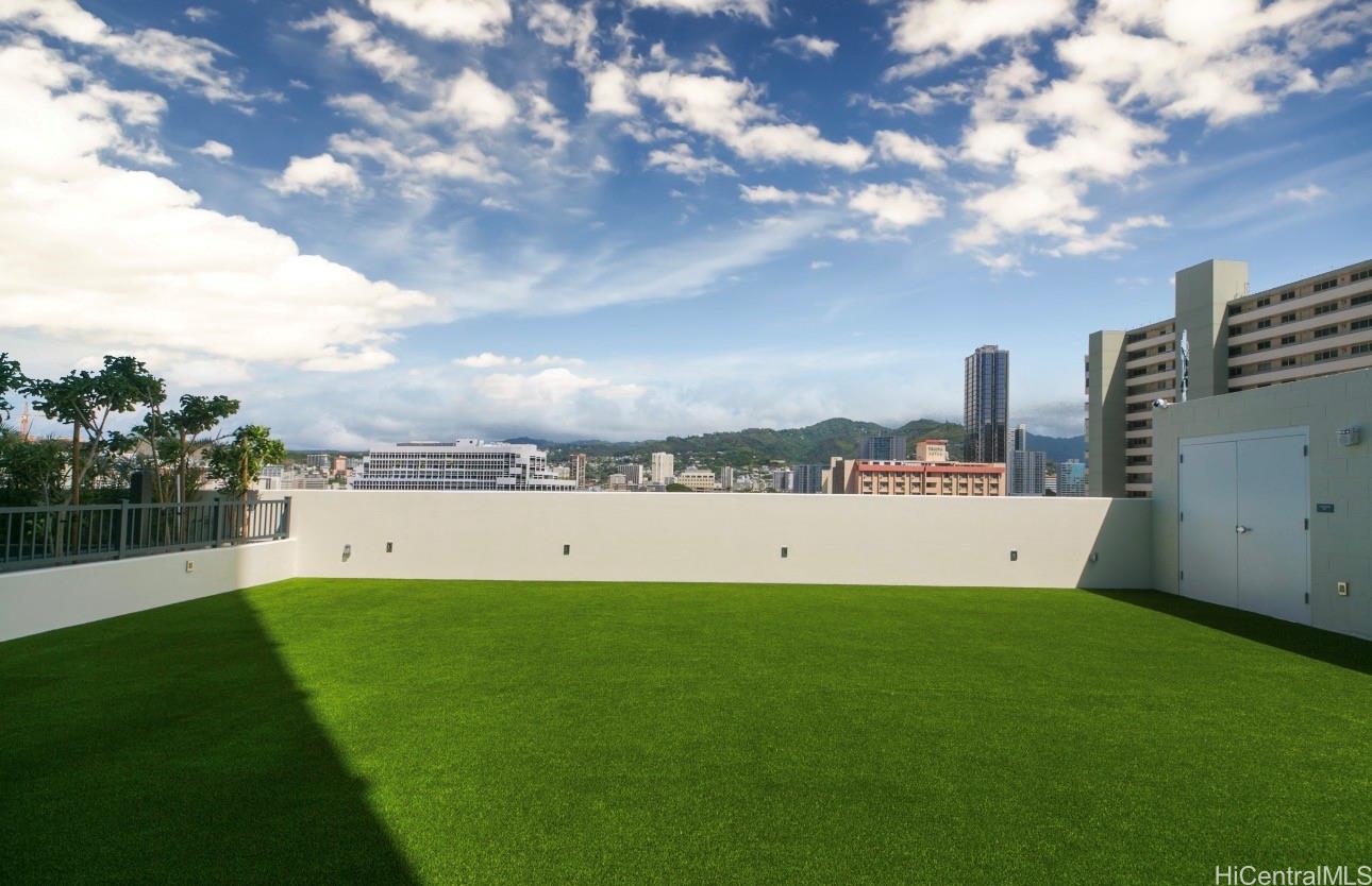 Azure Ala Moana condo # 1610, Honolulu, Hawaii - photo 17 of 18