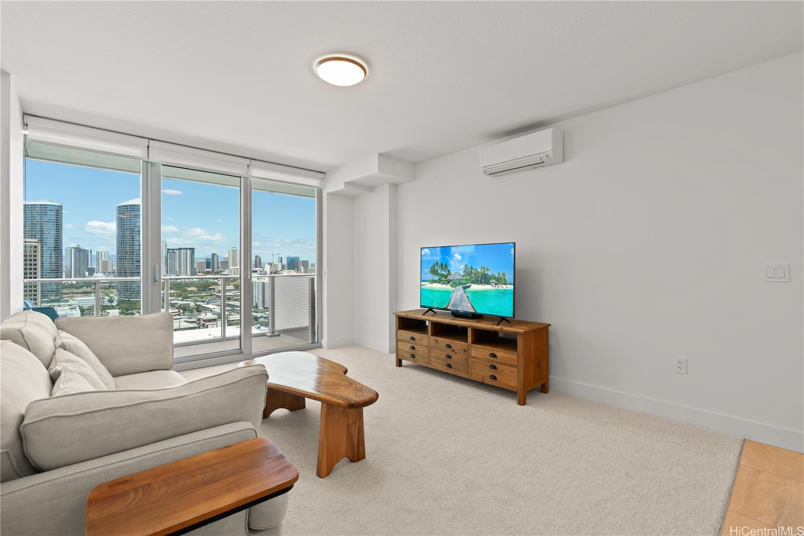 Azure Ala Moana condo # 1708, Honolulu, Hawaii - photo 5 of 25