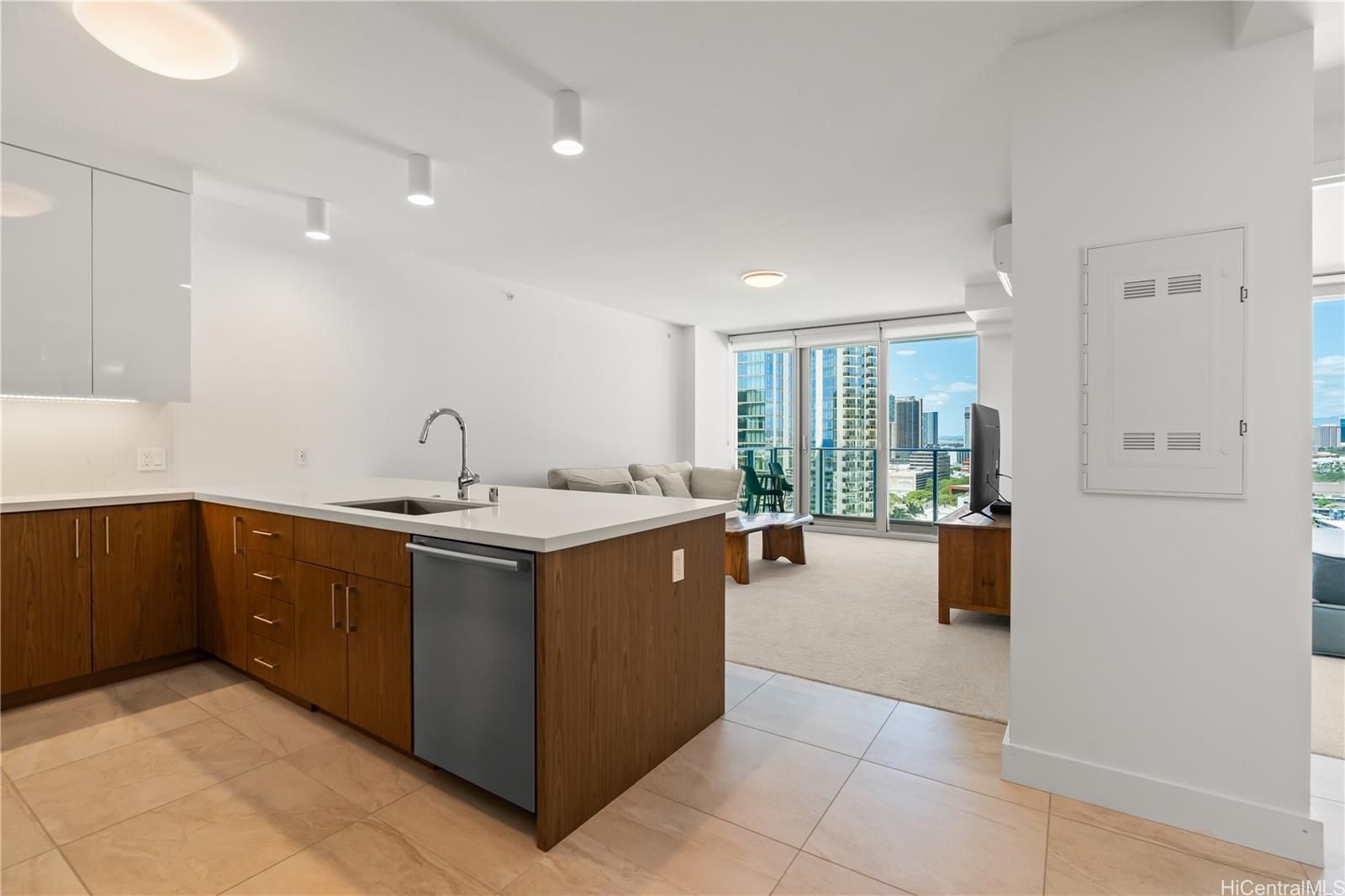 Azure Ala Moana condo # 1708, Honolulu, Hawaii - photo 7 of 25