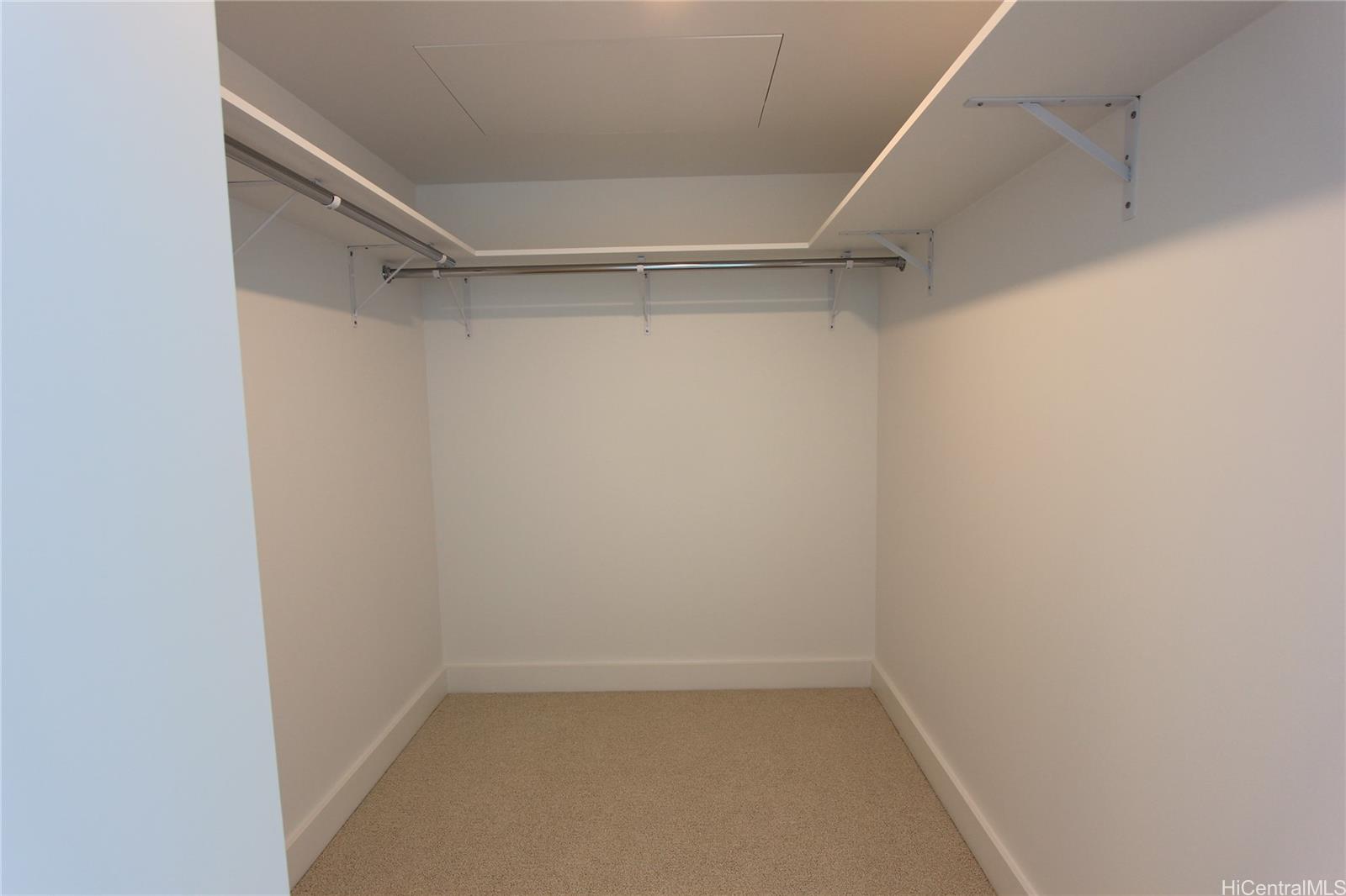 629 Keeaumoku St Honolulu - Rental - photo 14 of 25