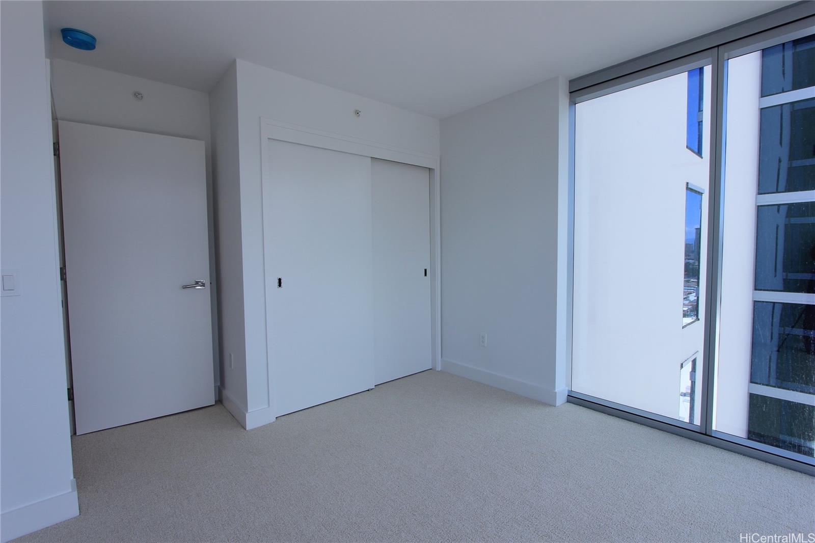 629 Keeaumoku St Honolulu - Rental - photo 17 of 25