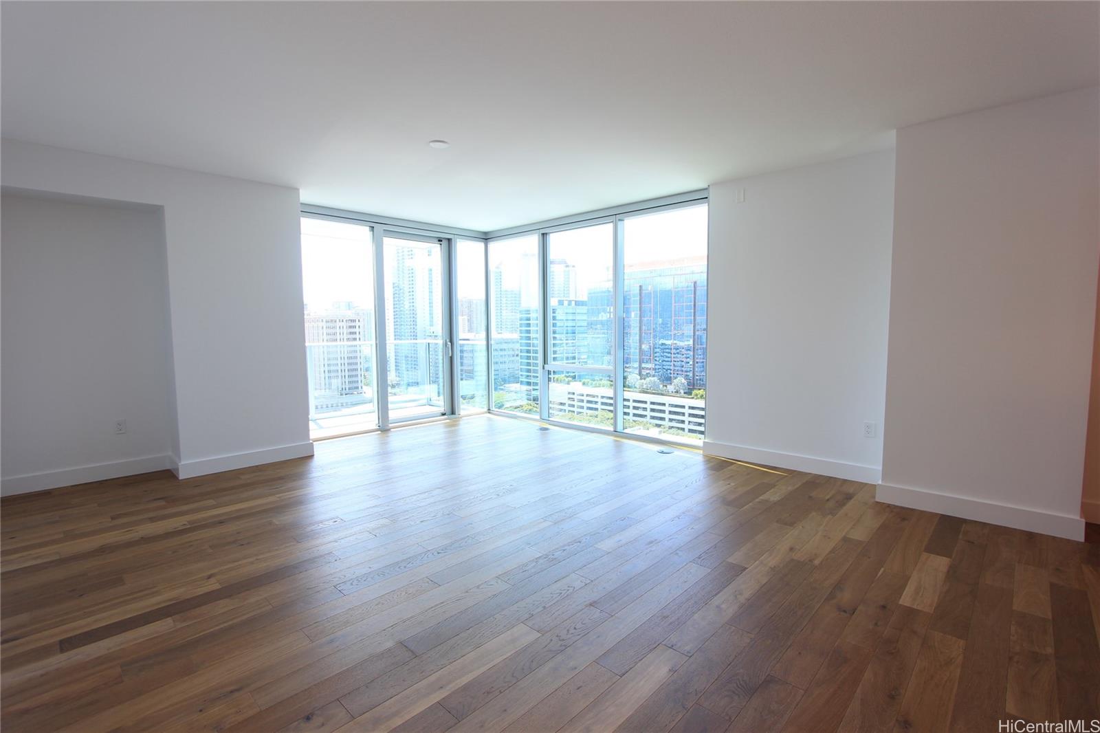 629 Keeaumoku St Honolulu - Rental - photo 6 of 25