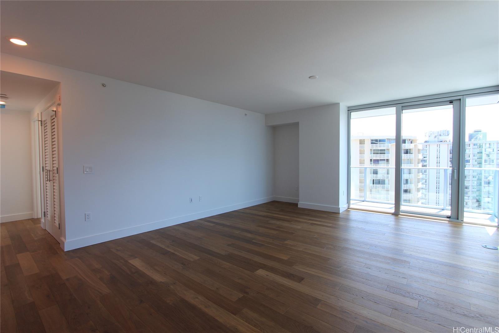 629 Keeaumoku St Honolulu - Rental - photo 10 of 25