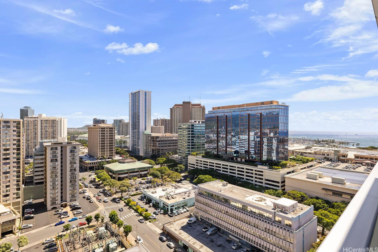 Azure Ala Moana condo # 1807, Honolulu, Hawaii - photo 5 of 25