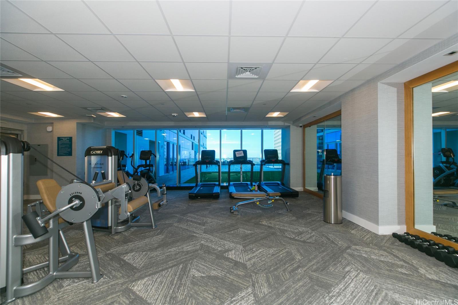 Azure Ala Moana condo # 1811, Honolulu, Hawaii - photo 12 of 20