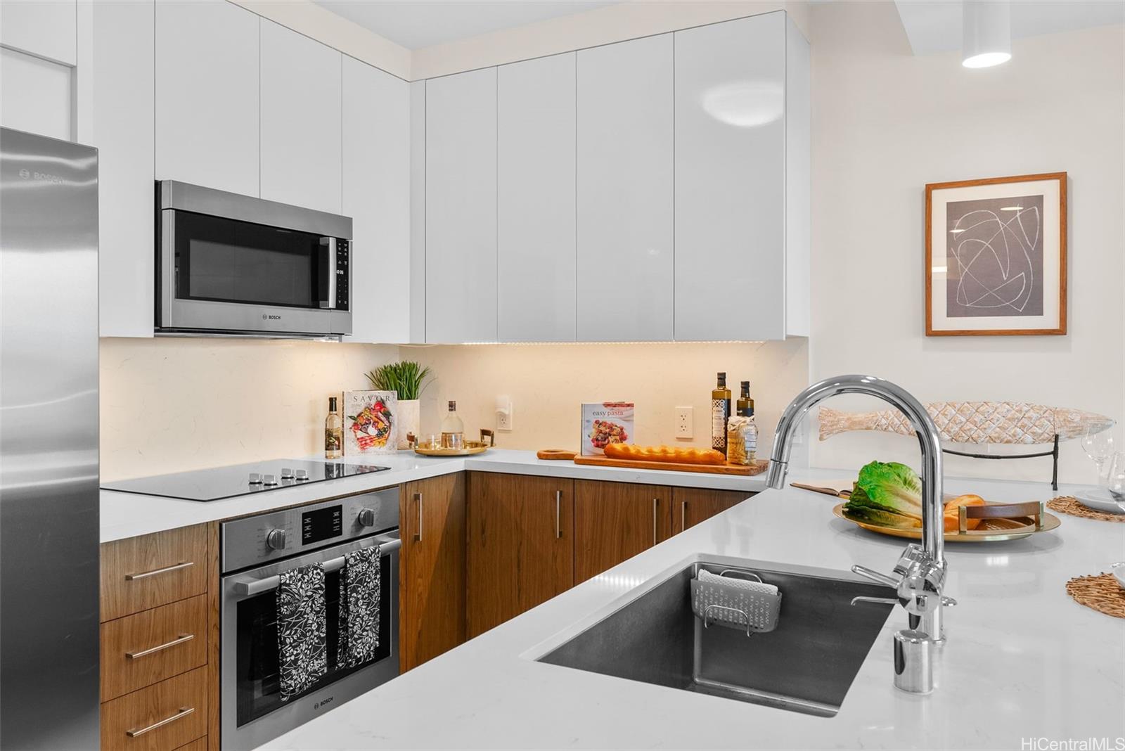 Azure Ala Moana condo # 2009, Honolulu, Hawaii - photo 12 of 25