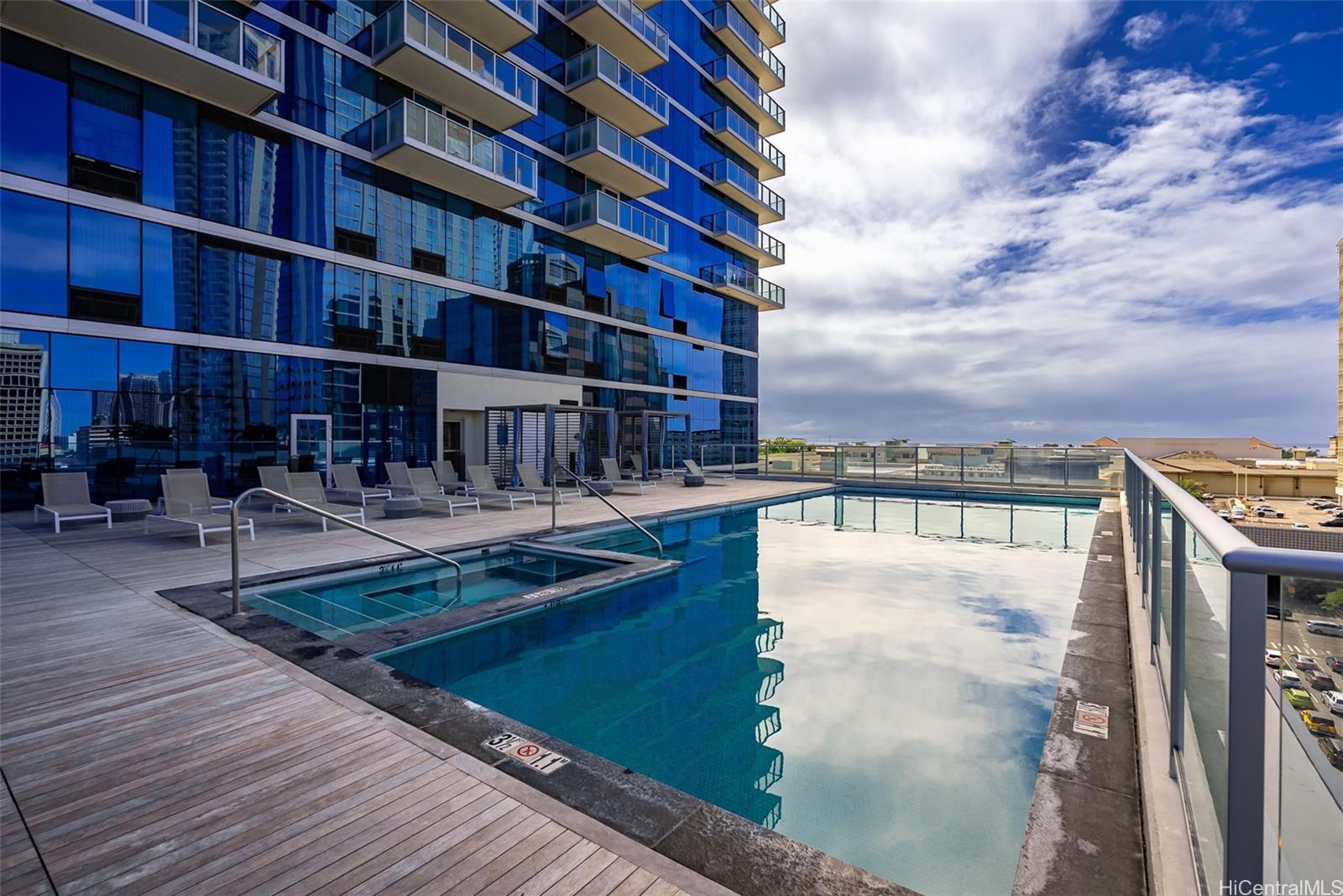 Azure Ala Moana condo # 2009, Honolulu, Hawaii - photo 22 of 25