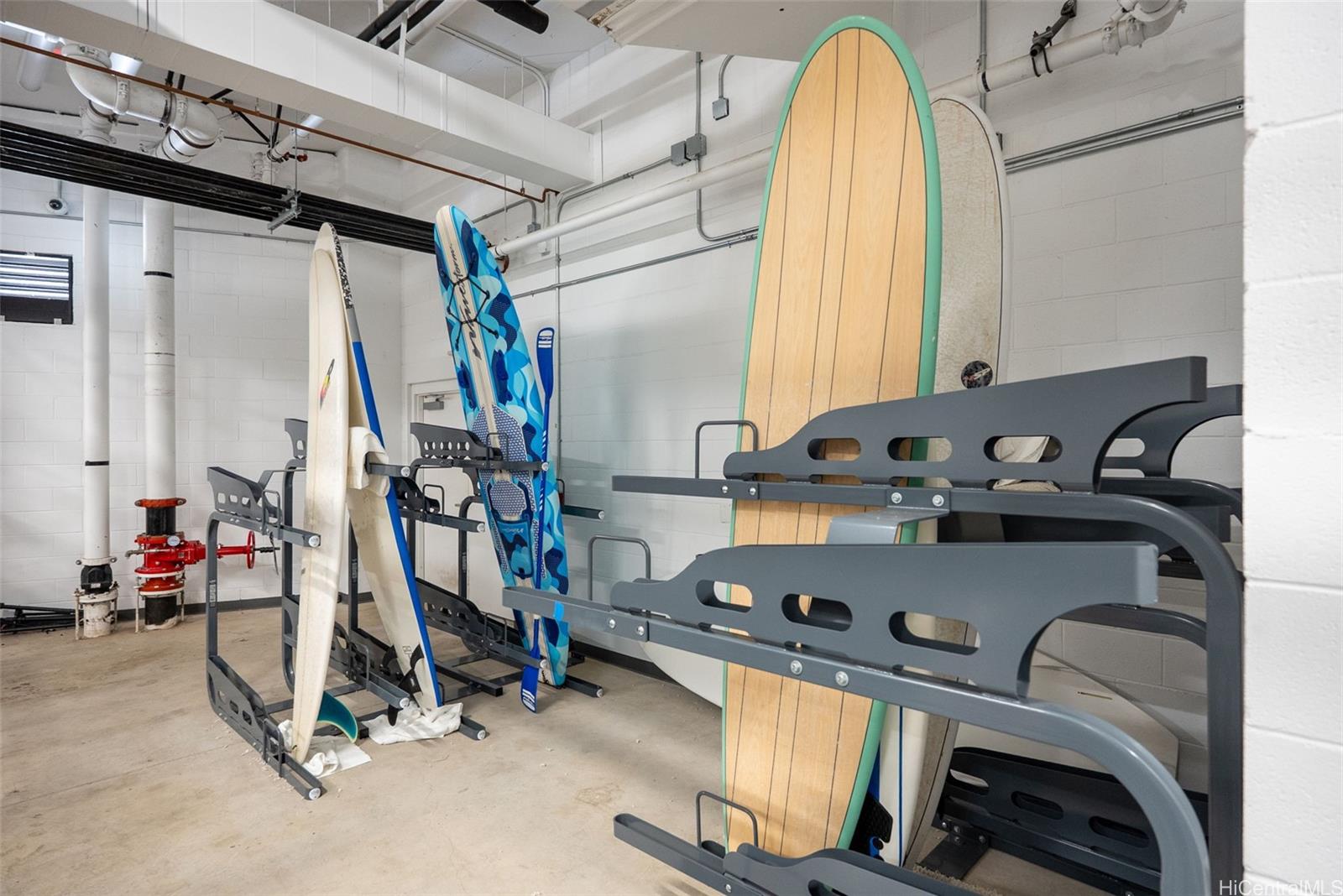 Azure Ala Moana condo # 2009, Honolulu, Hawaii - photo 23 of 25