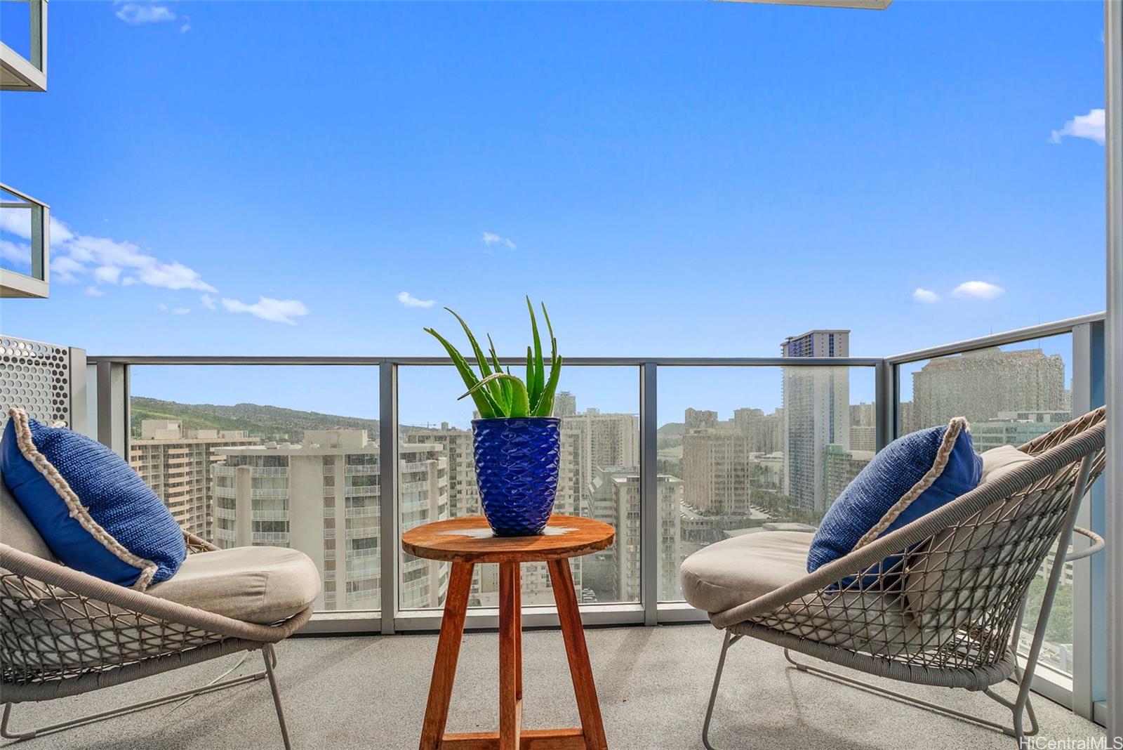 Azure Ala Moana condo # 2009, Honolulu, Hawaii - photo 5 of 25