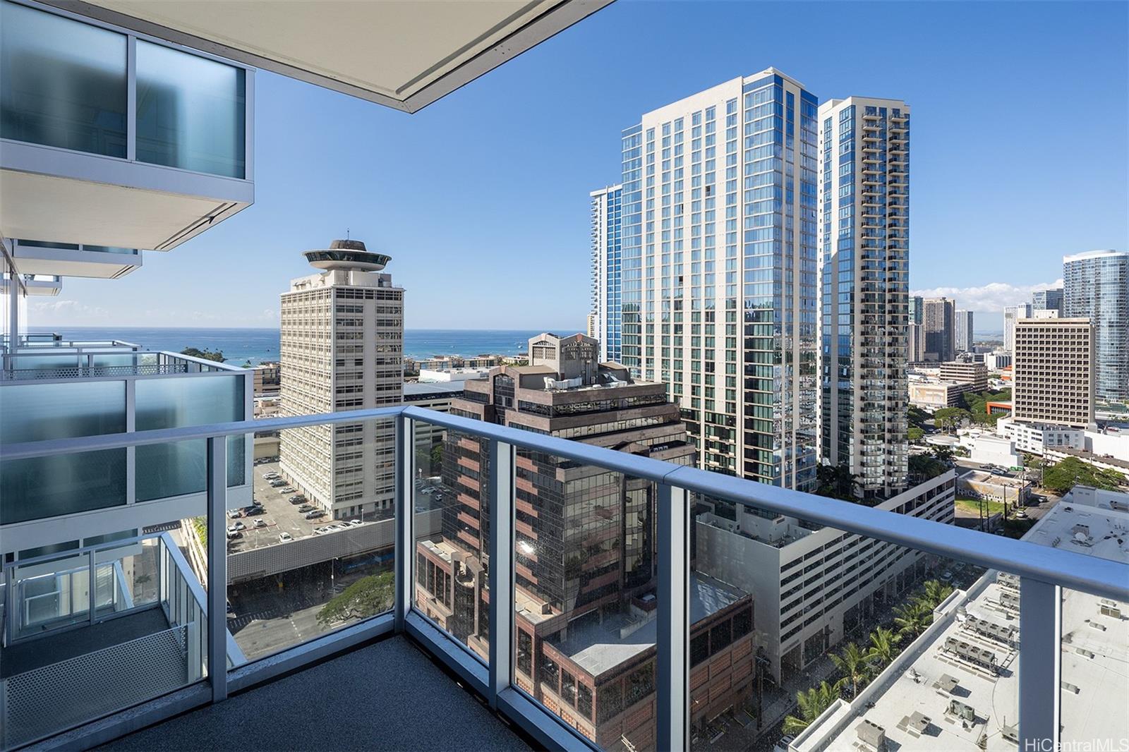 629 Keeaumoku St Honolulu - Rental - photo 11 of 24