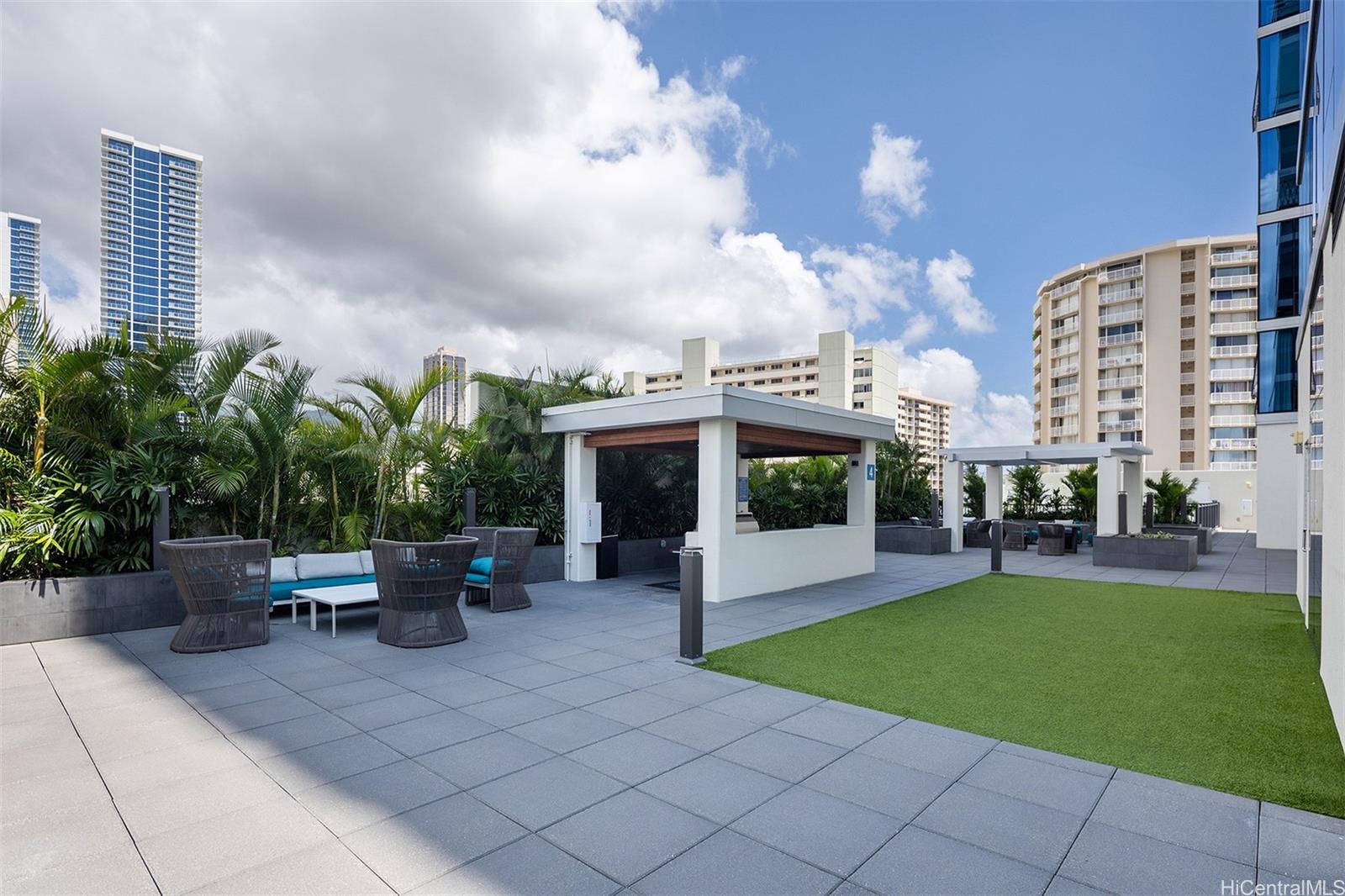 629 Keeaumoku St Honolulu - Rental - photo 14 of 24