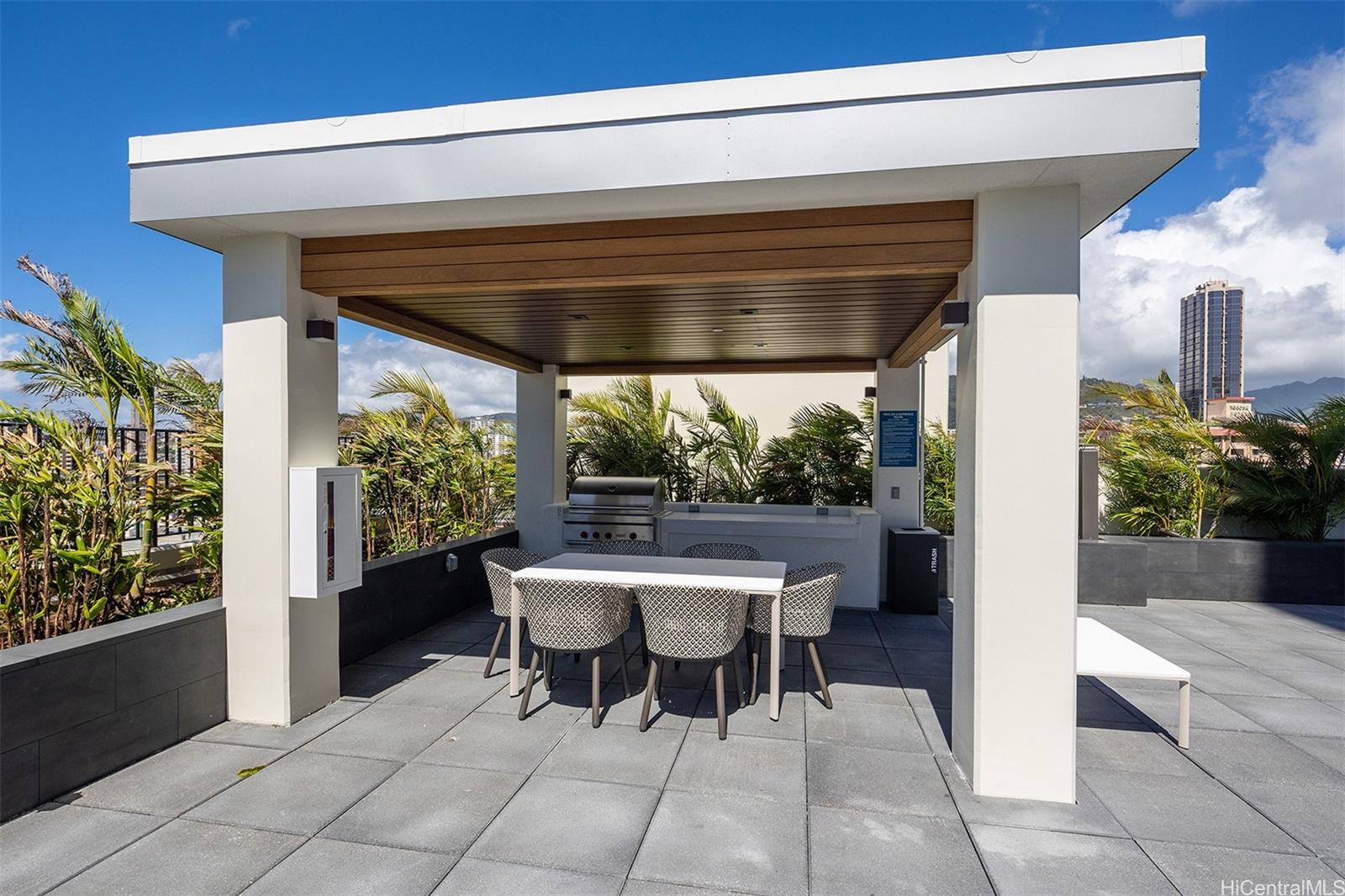 629 Keeaumoku St Honolulu - Rental - photo 15 of 24