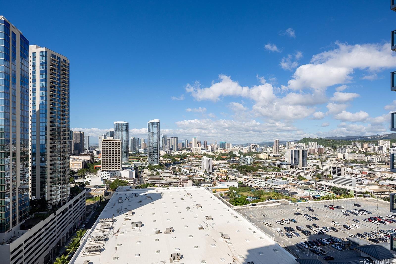 629 Keeaumoku St Honolulu - Rental - photo 23 of 24