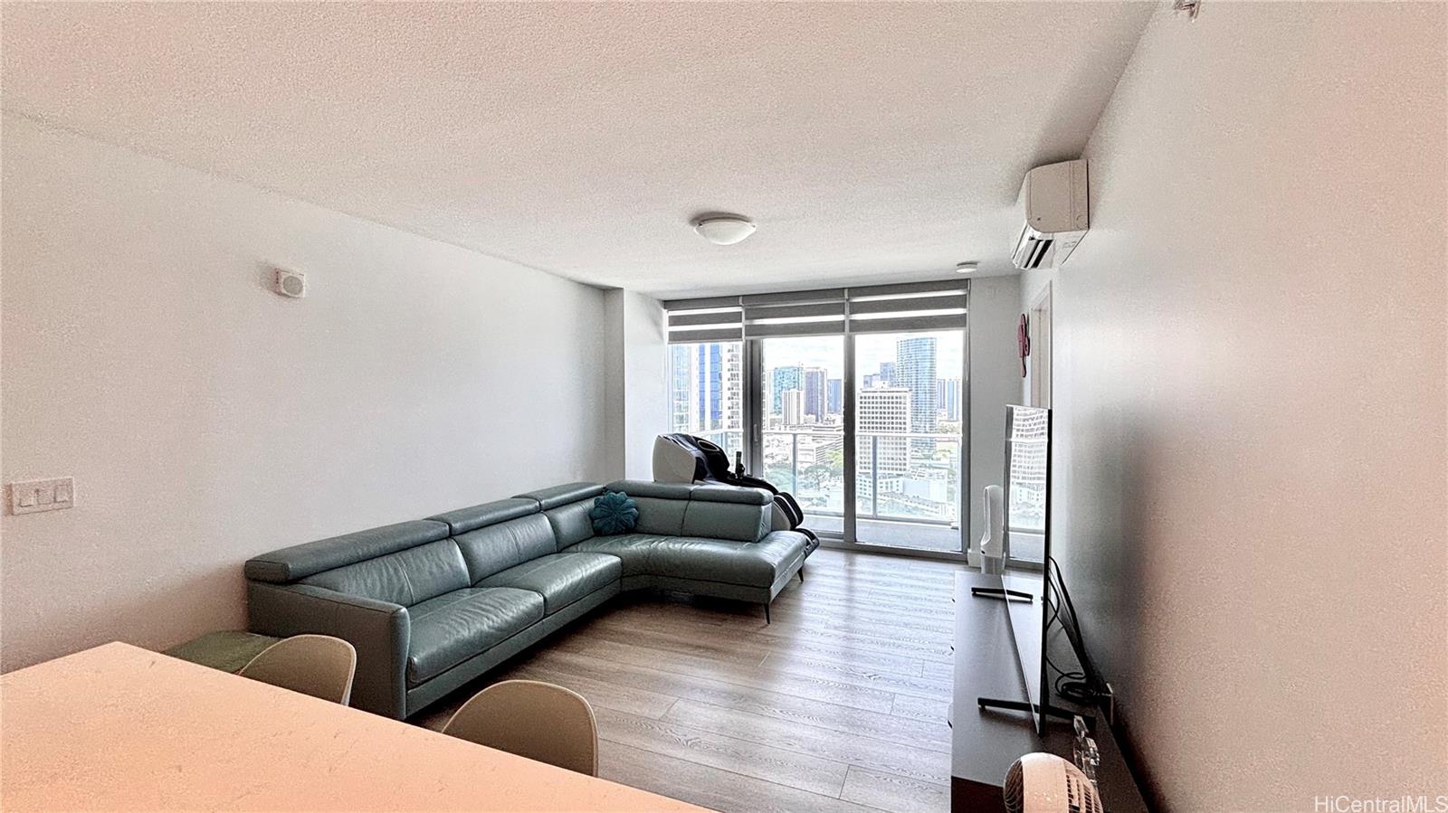 Azure Ala Moana condo # 2310, Honolulu, Hawaii - photo 4 of 18