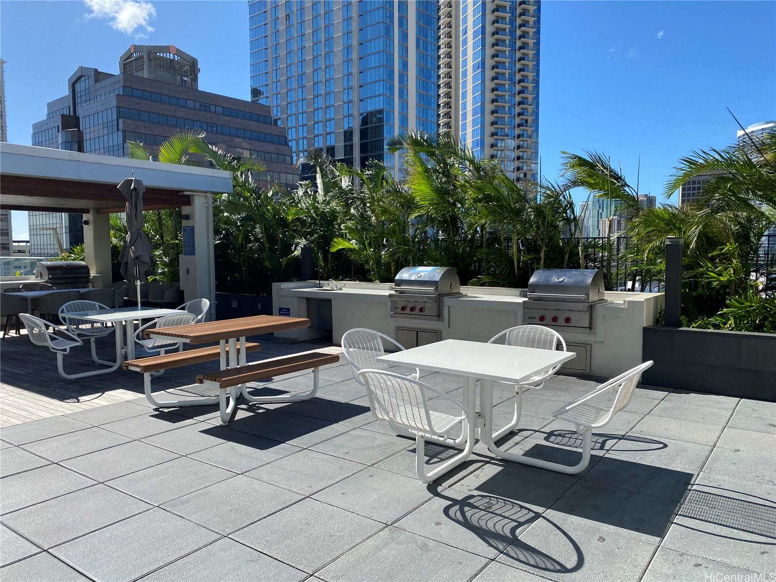 629 Keeaumoku St Honolulu - Rental - photo 19 of 20