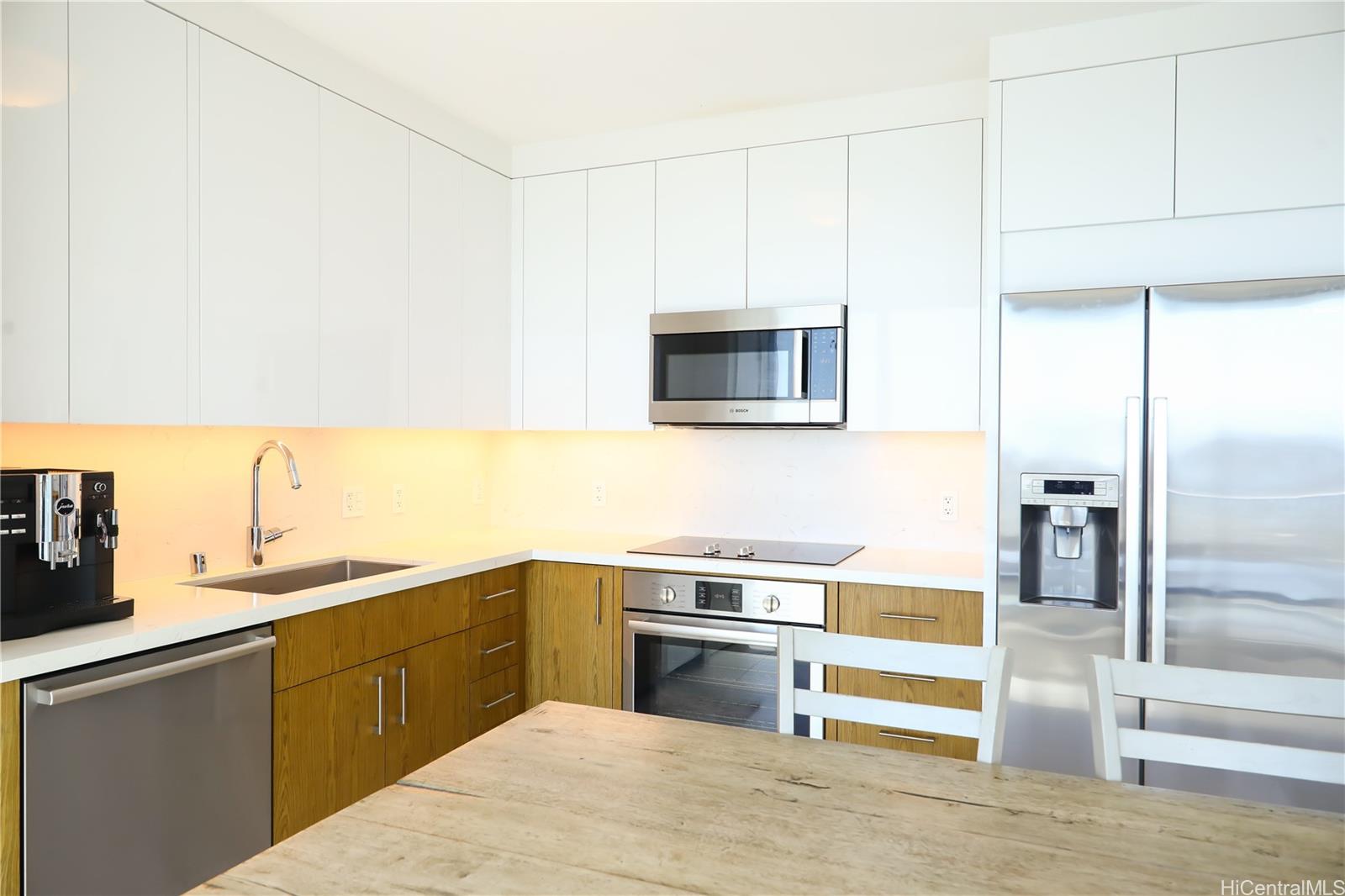 Azure Ala Moana condo # 2903, Honolulu, Hawaii - photo 2 of 15