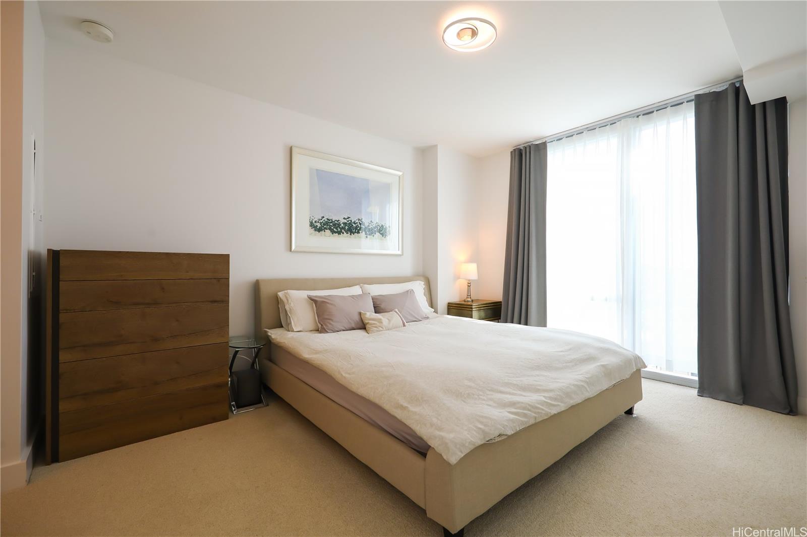 Azure Ala Moana condo # 2903, Honolulu, Hawaii - photo 7 of 15