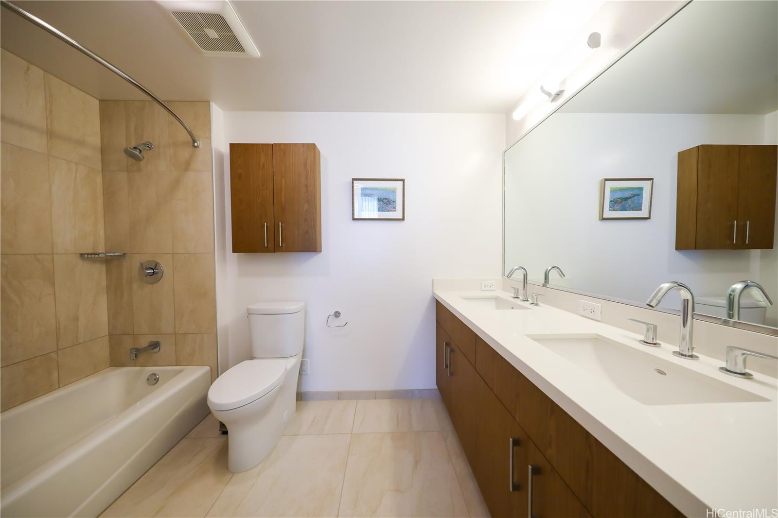 Azure Ala Moana condo # 2903, Honolulu, Hawaii - photo 9 of 15