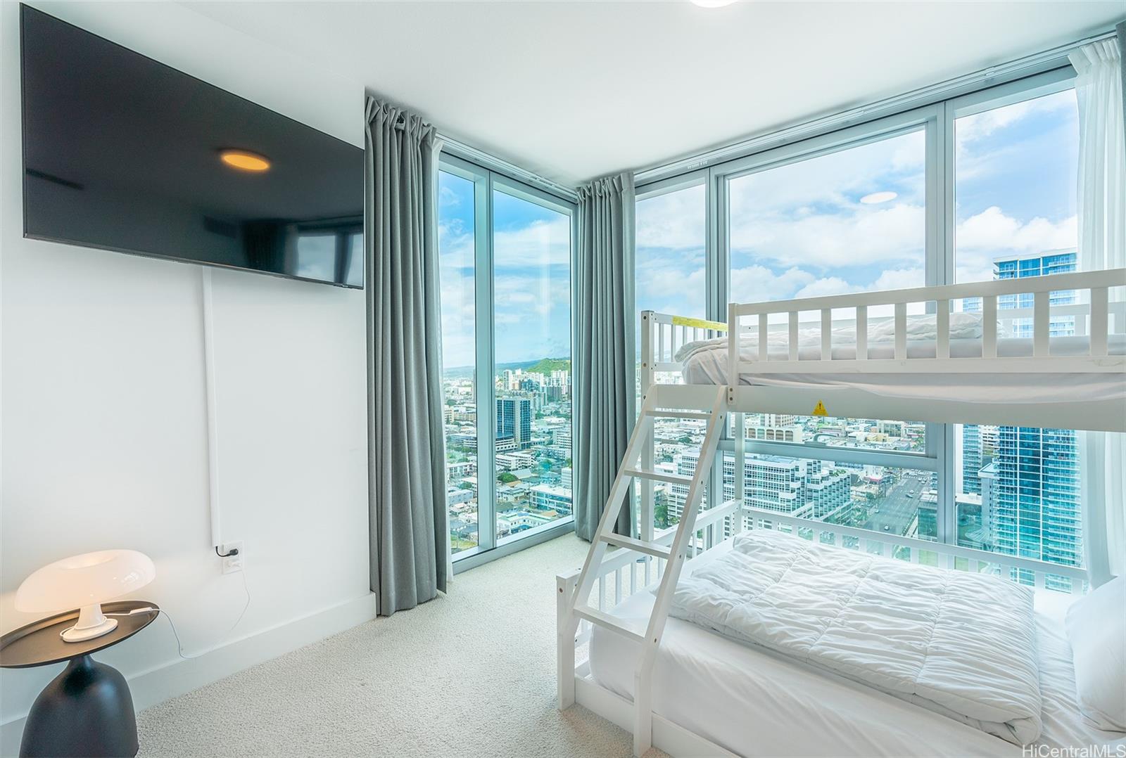 Azure Ala Moana condo # 2911, Honolulu, Hawaii - photo 11 of 16