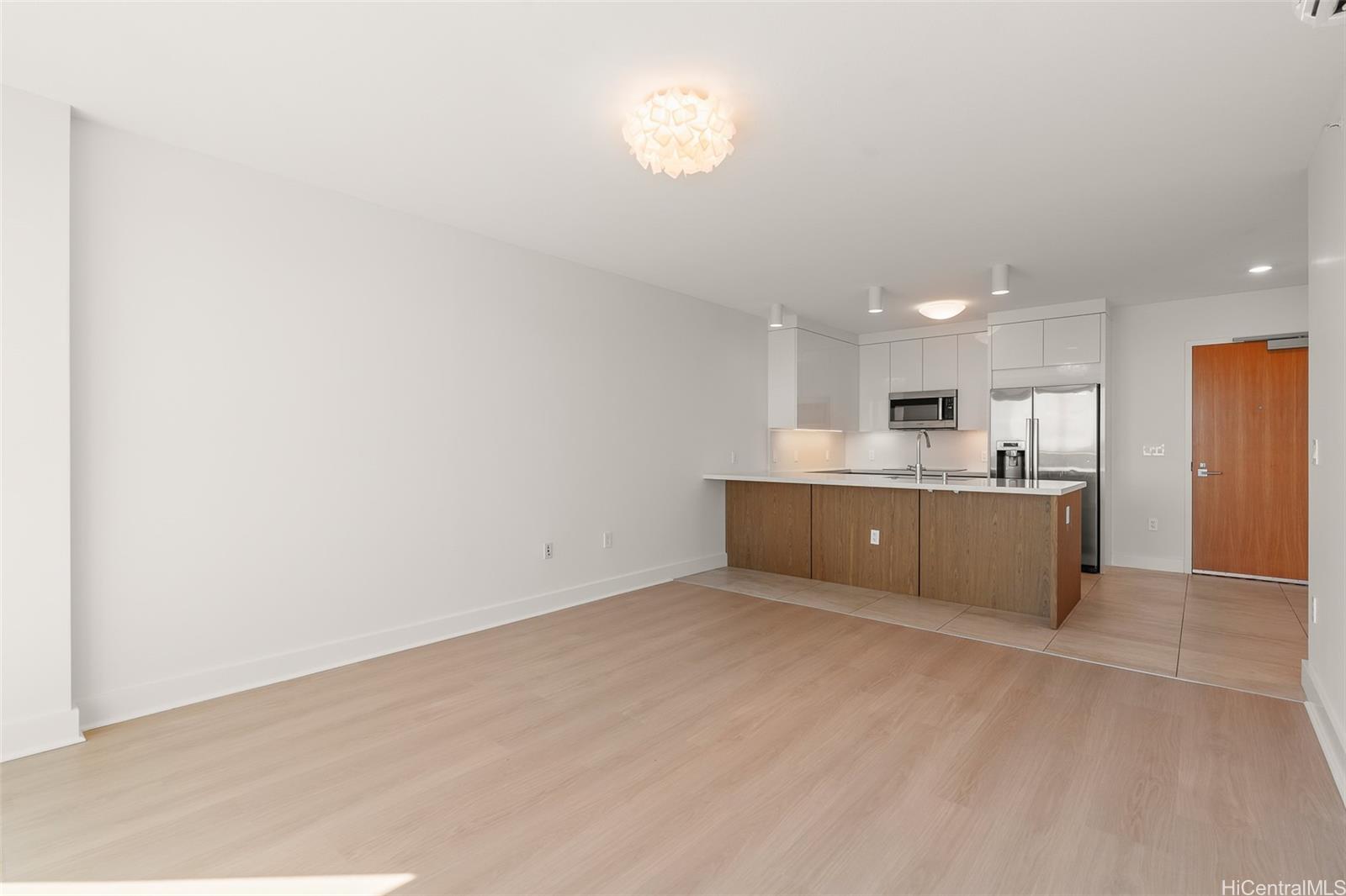 Azure Ala Moana condo # 3105, Honolulu, Hawaii - photo 9 of 22