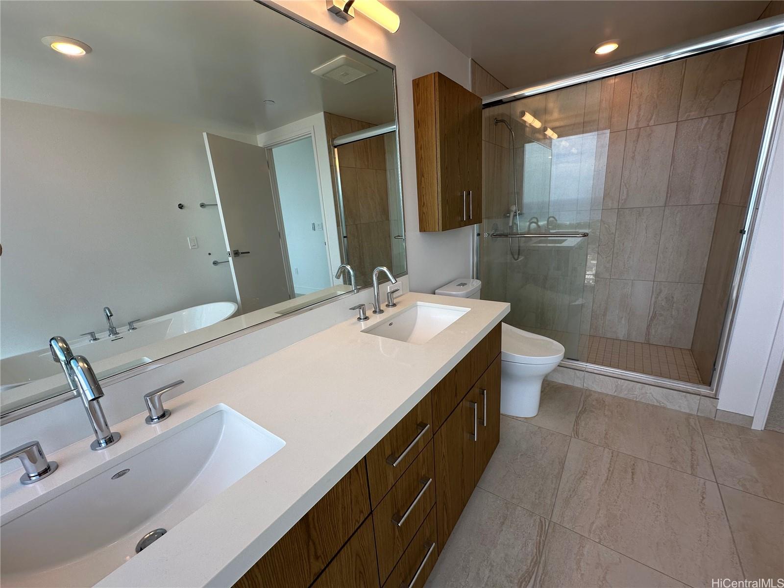 Azure Ala Moana condo # 3301, Honolulu, Hawaii - photo 16 of 25