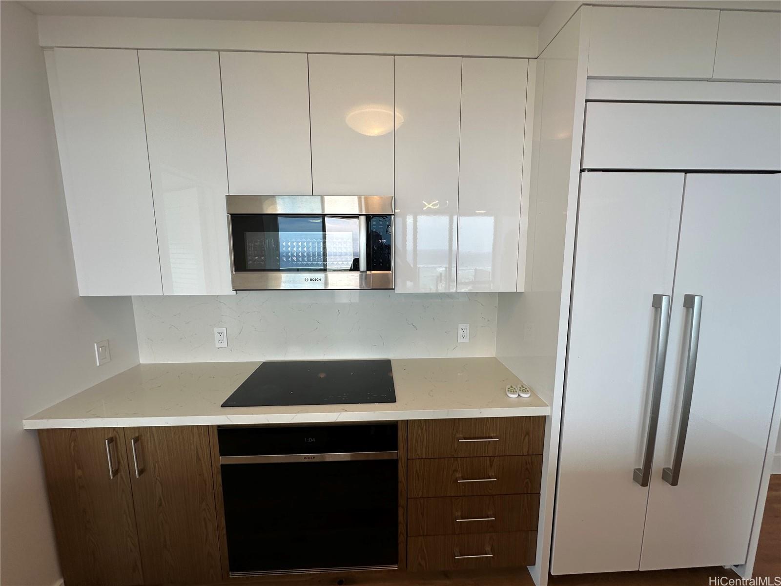 Azure Ala Moana condo # 3301, Honolulu, Hawaii - photo 6 of 25