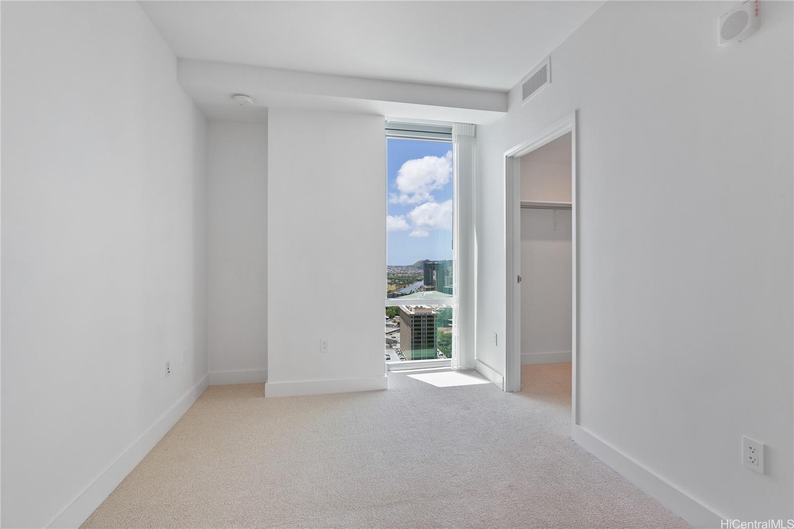 Azure Ala Moana condo # 3401, Honolulu, Hawaii - photo 11 of 24