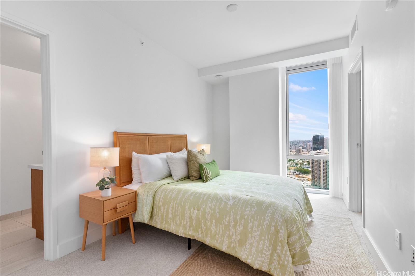 Azure Ala Moana condo # 3401, Honolulu, Hawaii - photo 8 of 21