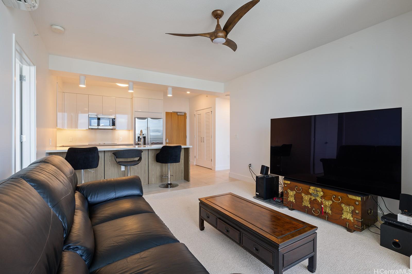 Azure Ala Moana condo # 3502, Honolulu, Hawaii - photo 3 of 25