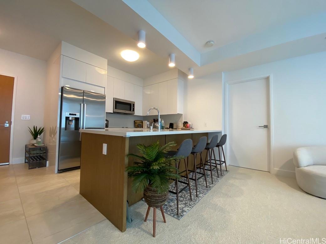 629 Keeaumoku Street Honolulu - Rental - photo 2 of 20