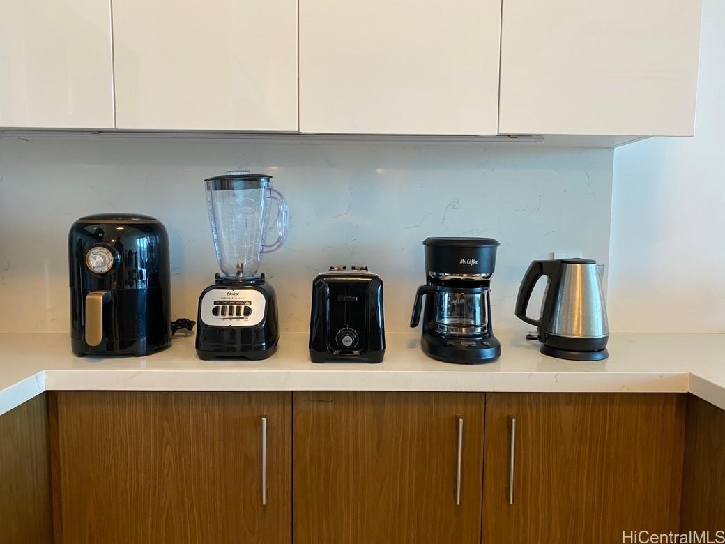 629 Keeaumoku Street Honolulu - Rental - photo 7 of 20