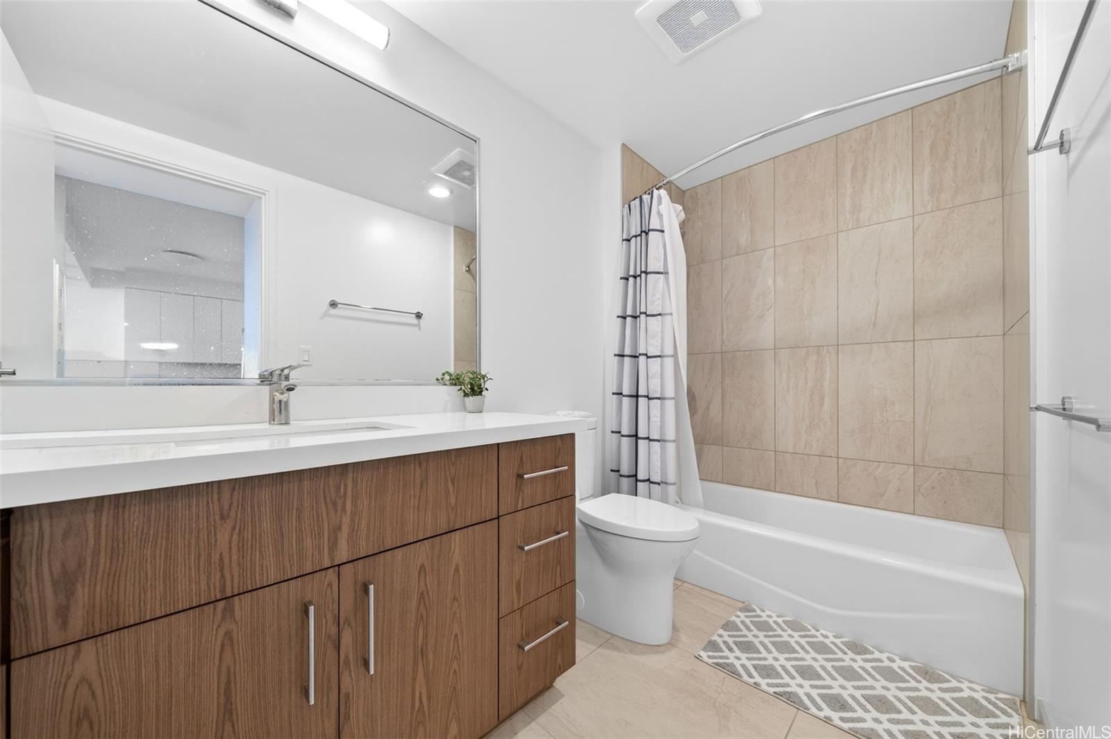 Azure Ala Moana condo # 3709, Honolulu, Hawaii - photo 12 of 22