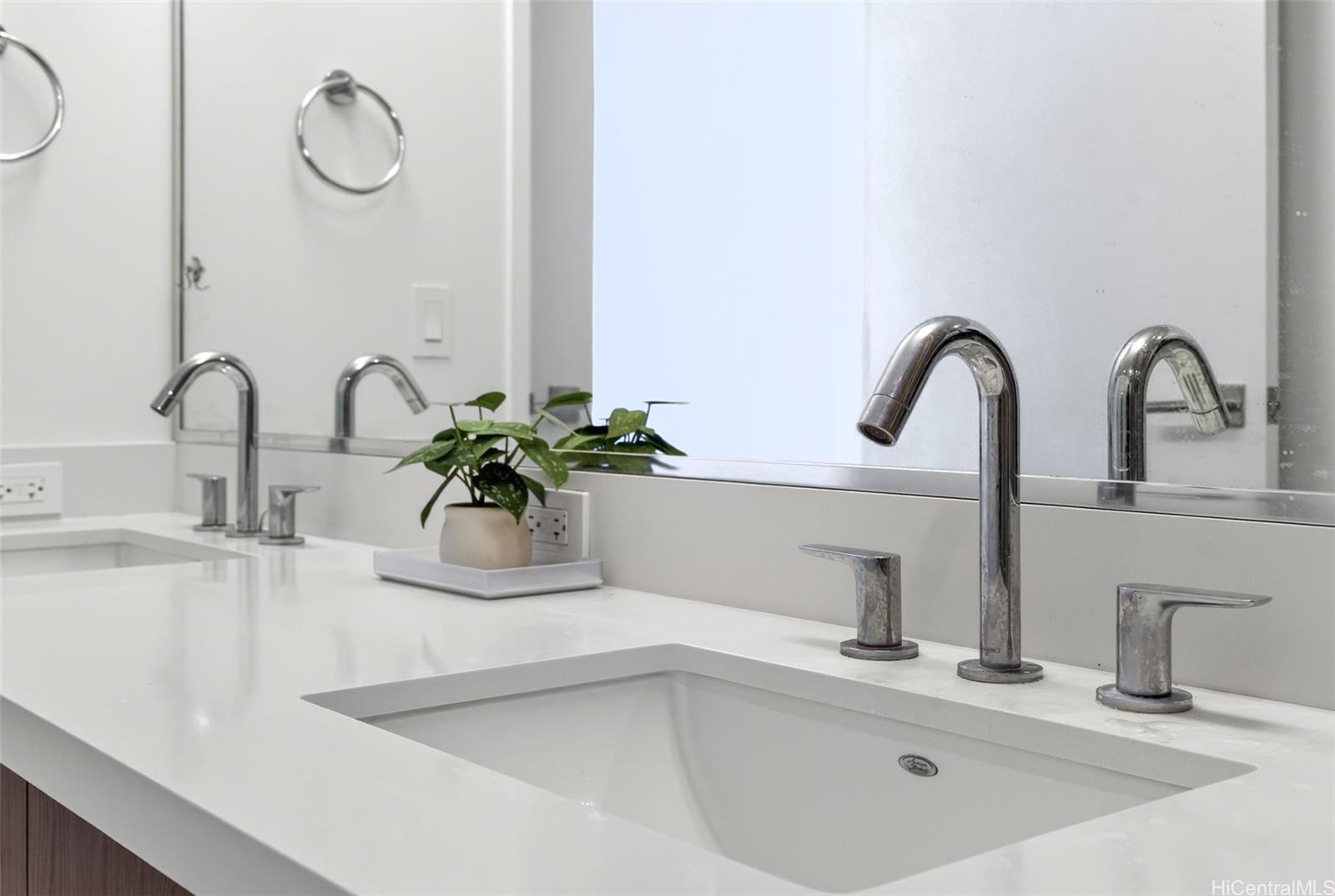 Azure Ala Moana condo # 3709, Honolulu, Hawaii - photo 16 of 22